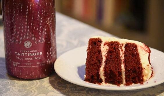 How to pair alcohol with cake