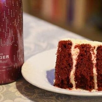 How to pair alcohol with cake